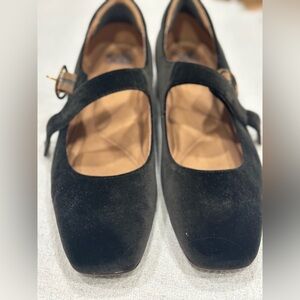 Sofft moss green velvety Mary janes